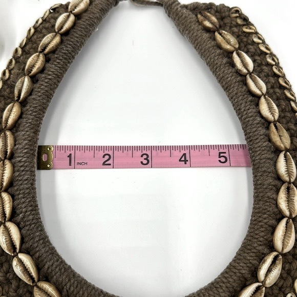 Vintage Papua New Guinea Ceremonial Seashell Collar Necklace Bundle - Picture 15 of 17